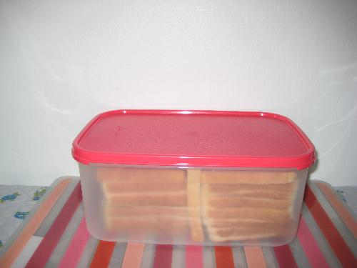 Bread still fresh after one week in tupperware air - Bread is kept in Tupperware Modular Mate. Bread is fresh to the last piece one after purchase date. Tested,tasted, proven, tried.