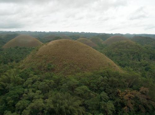 chocolate hills - nice chocolate hills in Tagbilaran, Bohol City Philippines. Very nice place there..You can visit it if you want to see a very nice place ever!