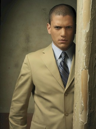 Michael Scofield/Wentworth Miller - The protagonist and the main character, younger brother of Lincoln Burrows. He designs an escape plan to free his older brother and save his life as well as his own. He successfully executes this plan, but fails to evade the police in Panama. Recently has escaped from Sona prison. In season 4, he reunites with Sara after discovering she is in fact still alive, and is now part of Self's covert 'A-Team' assembled to bring down The Company.