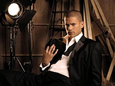 Michael Scofield/Wentworth Miller - The protagonist and the main character, younger brother of Lincoln Burrows. He designs an escape plan to free his older brother and save his life as well as his own. He successfully executes this plan, but fails to evade the police in Panama. Recently has escaped from Sona prison. In season 4, he reunites with Sara after discovering she is in fact still alive, and is now part of Self's covert 'A-Team' assembled to bring down The Company.