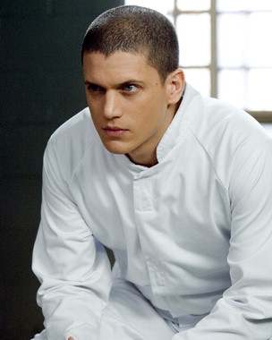 Michael Scofield/Wentworth Miller - The protagonist and the main character, younger brother of Lincoln Burrows. He designs an escape plan to free his older brother and save his life as well as his own. He successfully executes this plan, but fails to evade the police in Panama. Recently has escaped from Sona prison. In season 4, he reunites with Sara after discovering she is in fact still alive, and is now part of Self's covert 'A-Team' assembled to bring down The Company.