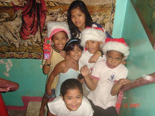 My siblings and cousins.. - One lazy afternoon when we had nothing else to do. We took pictures here, there and everywhere. ;D