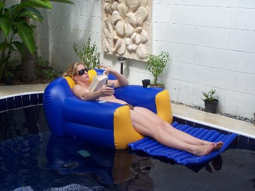 paradise? - Does life get any better, lazing in a 25 degree pool,in tropical Thailand, a great book, 'my sisters keeper' by best seller author Jodi Picoult, a scotch and the sun warming my skin?? only thing is,, how do i get a refill out here and who has the waterproof tissues??