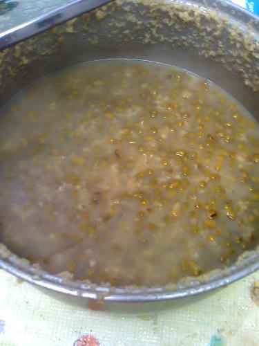 Bean Soup - Here in our country Friday means mongo today. DO you also like mongo? Or you eat it too on Friday? or any other day?