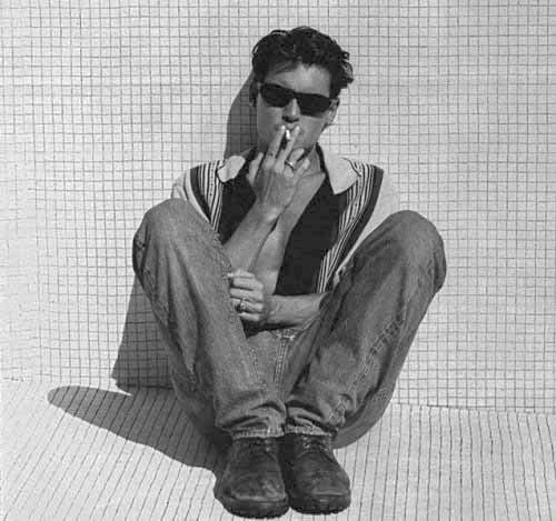 rare depp photos... - Great photo of Johnny Depp, it looks very artistic!