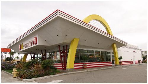 Mc Donald's - Mc Donald Outlet.