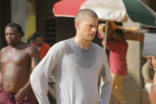 Michael Scofield/Wentworth Miller - The protagonist and the main character, younger brother of Lincoln Burrows. He designs an escape plan to free his older brother and save his life as well as his own. He successfully executes this plan, but fails to evade the police in Panama. Recently has escaped from Sona prison. In season 4, he reunites with Sara after discovering she is in fact still alive, and is now part of Self's covert 'A-Team' assembled to bring down The Company.