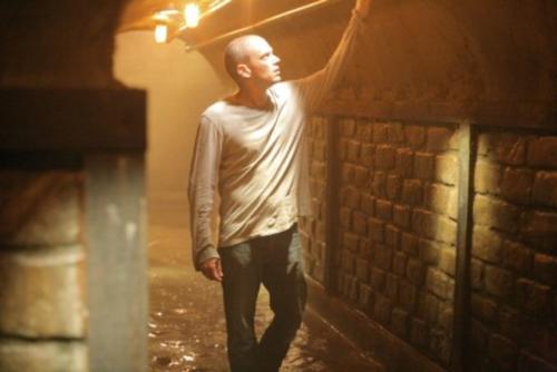 Michael Scofield/Wentworth Miller - The protagonist and the main character, younger brother of Lincoln Burrows. He designs an escape plan to free his older brother and save his life as well as his own. He successfully executes this plan, but fails to evade the police in Panama. Recently has escaped from Sona prison. In season 4, he reunites with Sara after discovering she is in fact still alive, and is now part of Self's covert 'A-Team' assembled to bring down The Company.