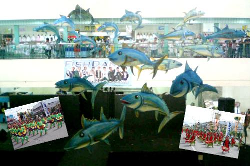 festivals - Tuna festival and Kalilangan Gensan Pictures. Seems like tunas were swimming or flying in the mall.
