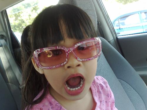Effa - Hi, im azamia, im glad to join mylot.