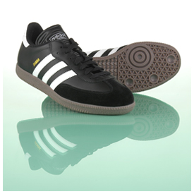 Samba Adidas - I love this pair of adidas. This is my favourite of them all. Not only its adidas because it looks stylish and sharp as well. You can also pair this to any kind of trousers and tops. Nice.