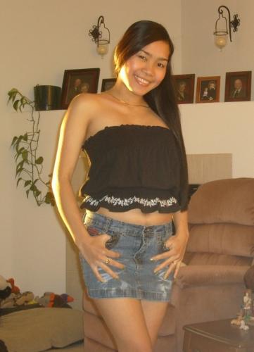 meee - 2mos pregnant that time