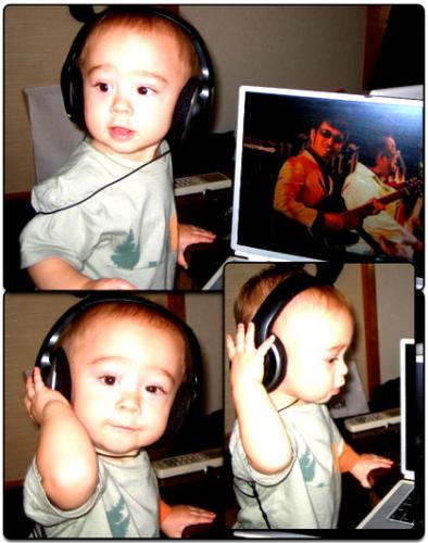 c dis pic!!!! - dis tells dt a small by also enjoys music! so 3 cheere 2 music- HIP HIPP HURAH HIP HIPP HURAH HIP HIPP HURAH
