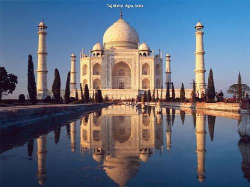 taj mahal - One of the eight wonders,a magnificent architectural beauty and most important its the greatest gift a wife ever got from her husband!!