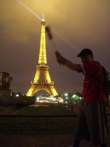eiffel tower 2 - see how i hit eiffel tower???!!!