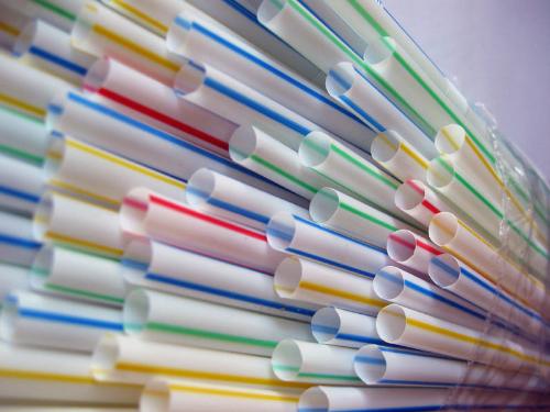 colored straws - colored straws contain lead. lead is poisonous. colored straws - colored straws contain lead. lead is poisonous.