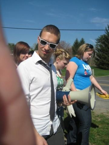 isaac hanson - Isaac hanson in kanye style glasses lol