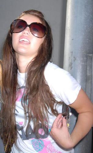 Miley - Miley huge shades