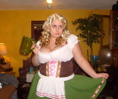 My Halloween Costume Beer Maiden  - yay