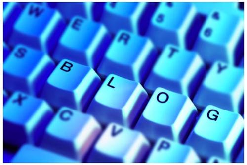 BLOG keyboard - Very nice idea of putting the word blog on a keyboard.