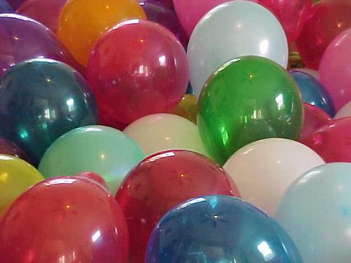 balloons, birhday bashes... - Here are some balloons.