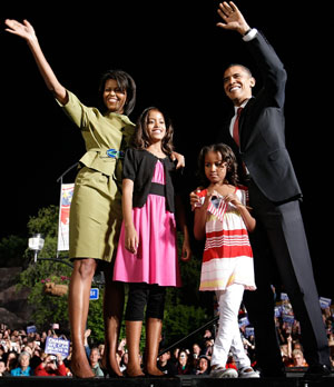 Obama's Family Campaigning... - Obama's Family Campaigning...