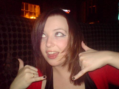 New hair - Me doing a funny dance on friday night!! hehe
