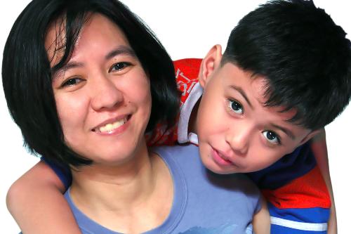 mommy and son bonding moments - Me and my son get along very well.He tells me everything he feels he needs to share with me.I just pray that He will take it along while growing up.It&#039;s good to know how&#039;s your son doing,with He&#039;s everyday activity.