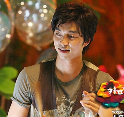 Gong yu - I went head over heels with this guy because of the Koreanovela 'The coffee Prince'. Unlike any other koreanovelas, I can say this is one of the best ever made. The story line is good and the actors we're just great portraying their roles.  I LOVE GONG YU BEST!
