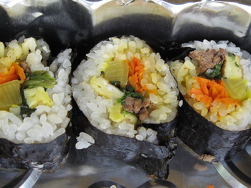 very tasty korean sushi - tasty tasty korean sushi  i love it!!!!!!!!!!