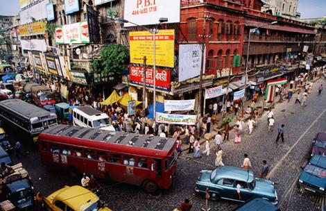 Kolkata Street - A Busy Street in Kolkata City