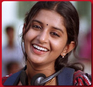 Meera Jasmine - South indian actress meera jasmine smiling.