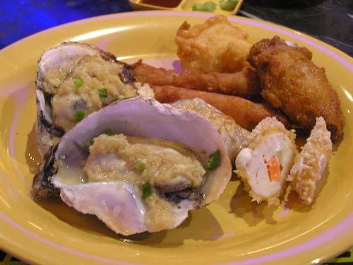 China Food - Natural Oyster - Another China food that try out with my China friends. As the oyster is so fresh and big, it really give me great feel of it.