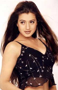 Favourite Actor - She is my favourite actor.... i am mad about her looks..