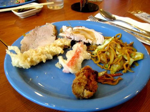 yummy! - that's my first plate when we ate at dad's. foods were so delicious.