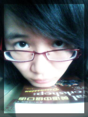 My roommate~ - In the class,mind- absented,want to sleep?