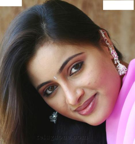 beautiful indian girl - posing beauty...