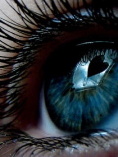 love in eyes - love shows