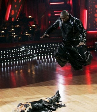 DWTS' Warren Sapp - Doing the Pase Doble
