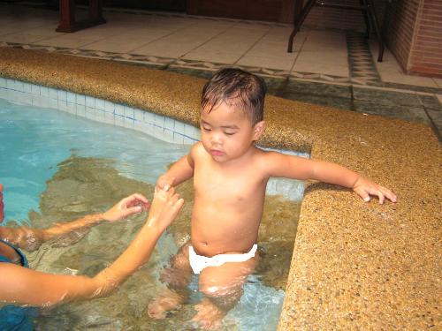 Train up a Child - It pays to train up a child at an early age. It's one way of molding him to become a responsible child. It is also one way of building up his self-esteem.