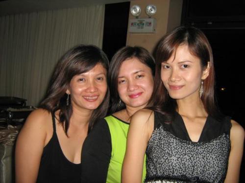 the sisters - Just a cute shot after attending our maternal grandmother's 80th birthday.We rarely see each other.I do missed them
