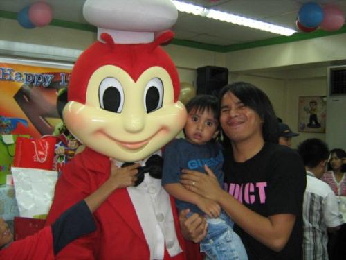 fastfood chain mascot - this was taken last february during the 1st birthday celebration of our godson. the mascot&#039;s name is jollibee.