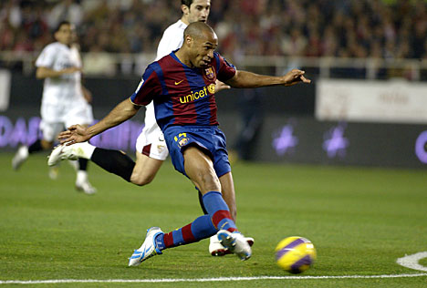 henry - At Juventus, facing the rough defensive discipline of Italian clubs and changing his position on the pitch to that of a winger, Henry didn't have the best of seasons. In fact, in 16 appearances for Juventus he barely scored 3 goals and had a few assists and fans were starting to doubt the young Frenchman's skills.   Luckily for him, he was quick to change the environment, as Arsenal's French coach, Arsene Wenger (who was Henry's coach at Monaco) bought him for the same sum Juventus did, namely 17 million dollars.   It's here that the true rise to stardom started for Thierry Henry, Arsenal being a top team in the English league and will soon become a heavy team in the European cups.