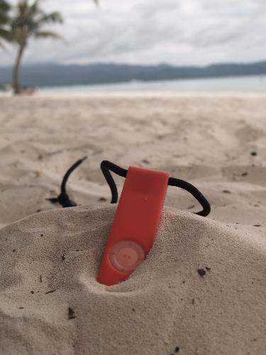 My Ipod in Boracay - This is when my iPOD went to boracay, leaving me for one week. He even had the pics taken by a Korean hottie that he says look like Lee ji-ah. When he got back, I filled him up with billy joel and oldies but not goodies songs for a week and not use him.