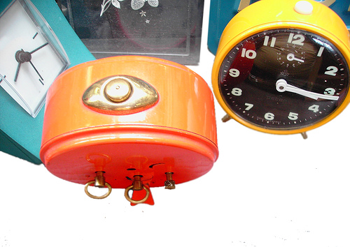 daylight savings time ends tonight!!! - don't forget to set your clock back one hour tonight before going to bed!!