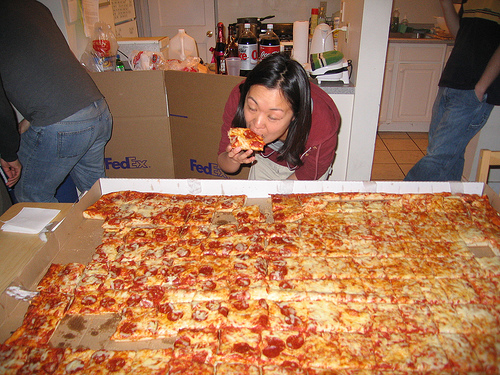 Pizza - Massive pizza 150 slice largest