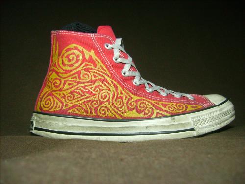 Converse Shoes Painted with Custom Design? - Here an image of a red Converse Shoe of mine, really like Chuck Taylors (^_^ )  Its high cut and I would prefer high cuts all the time so that I can paint on them if ever a whim comes around.  I used yellow chrome acrylic paint since its more recommended with the type of material this converse shoe has.