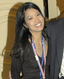 Mitchelle Malkin. Equal Opportunity Hater. - On September 1, 2007, Geraldo Rivera attacked Fox News Channel contributor and substitute host Malkin when he was quoted in a Boston Globe interview as saying:  Michelle Malkin is the most vile, hateful commentator I've ever met in my life. She actually believes that neighbors should start snitching out neighbors, and we should be deporting people. It’s good she’s in D.C. and I’m in NY. I’d spit on her if I saw her.  Rivera would later apologize for his words explaining that he was overcome with emotion at the time. Michelle Malkin stated that she felt that The O'Reilly Factor mishandled the situation, the apology was staged and that she had decided not to return to the show.   Malkin created a stir with a May 28, 2008, entry on her website which described a neck scarf worn by Rachael Ray in a Dunkin' Donuts advertisement as 'a jihadi chic keffiyeh'. Malkin asked rhetorically, 'Is Ray’s blunder worth boycotting DD over?', answering herself, 'At this point, I’m going to give the management the benefit of the doubt.' Dunkin' Donuts subsequently pulled the advertisement, issuing the following statement:  In a recent online ad, Rachael Ray is wearing a black-and-white silk scarf with a paisley design. It was selected by her stylist for the advertising shoot. Absolutely no symbolism was intended. However, given the possibility of misperception, we are no longer using the commercial.'