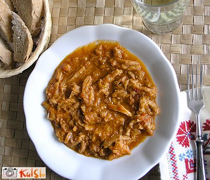 cow's stomach - Meal made of cow's stomach.