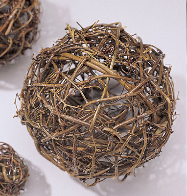 vine ball - Stringing Christmas lights through this makes a beautiful centerpiece..
